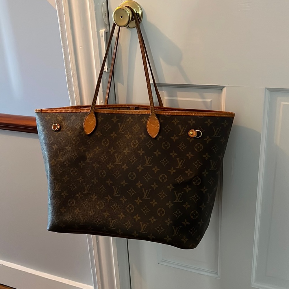 Well Loved AUTHENTIC Louis Vuitton Neverfull GM